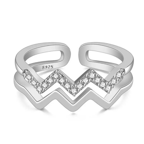 Jewelry - Beautiful 925 CZ Adjustable Ring